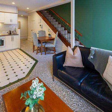 Beauty In The Cbd - 1Bed Free Parking Pool Apartment Christchurch Ngoại thất bức ảnh