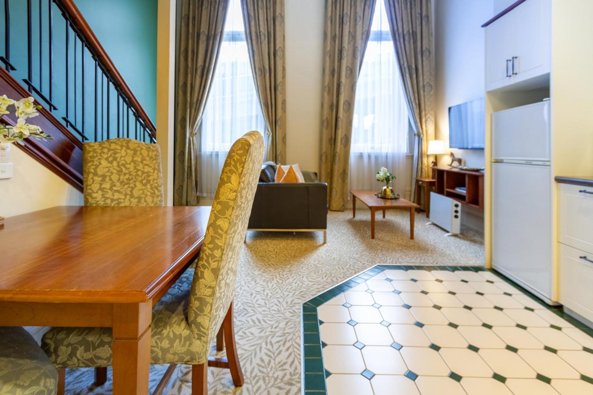 Beauty In The Cbd - 1Bed Free Parking Pool Apartment Christchurch Ngoại thất bức ảnh
